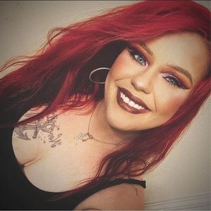 Meet your Posher, Kaitlin